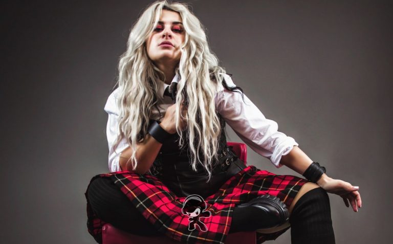 Alex Sandra - Over Again (Pop Rock)