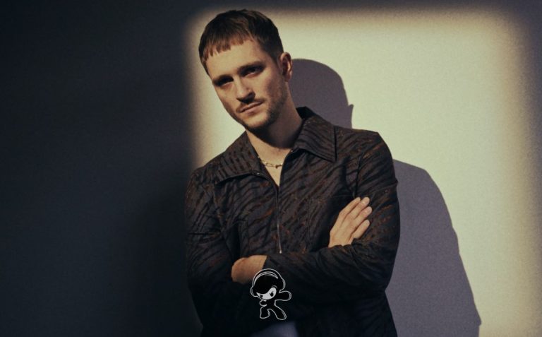 LIAS - Kryptonite (Indie Pop)