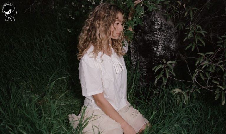 Maisie May - Flirty Masochist