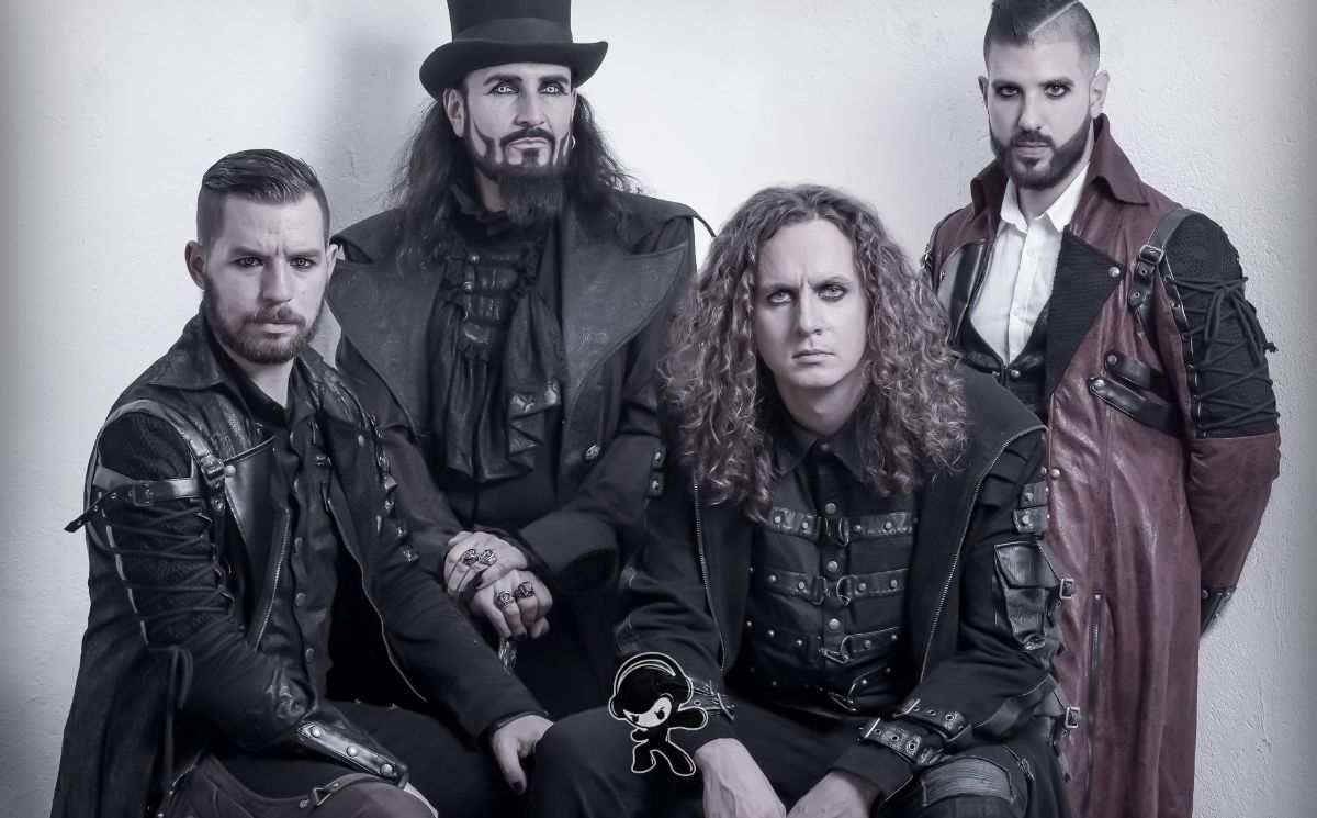 Silver Dust - Echoes of History
