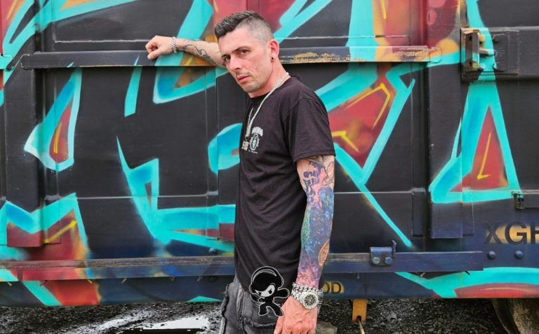 5 Fires - Threw My Life Away Feat (Pop Rock)