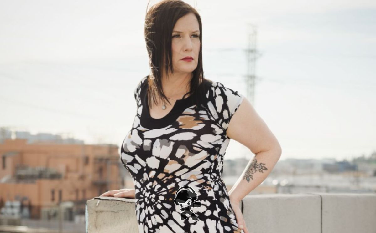 Beyond Abbey - K-Hole Love (Alternative Rock)