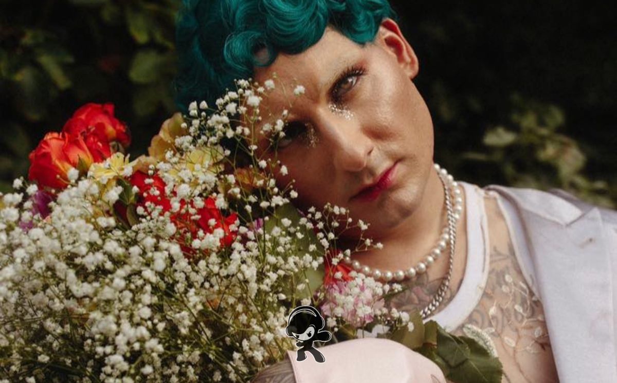 Blaise - Don't Turn Around (Synthpop)