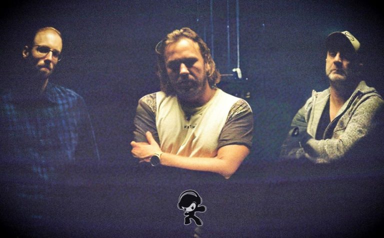 Cirkle TwentyTwo - Last Call for a Burning Star (Alternative Rock)