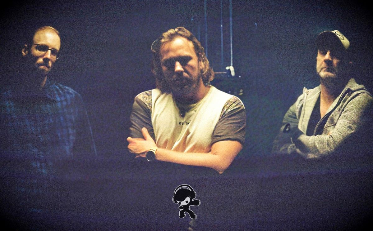 Cirkle TwentyTwo - Last Call for a Burning Star (Alternative Rock)