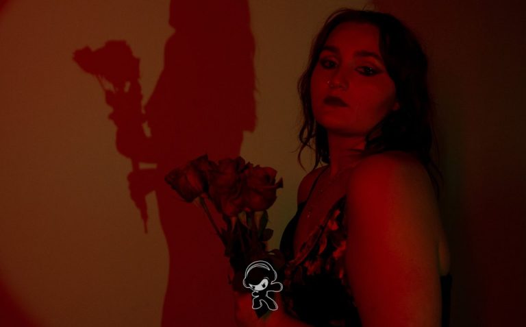 Ellie Reed - 'Living Off A Memory' & 'If I Never Met Him' (Alternative Rock)