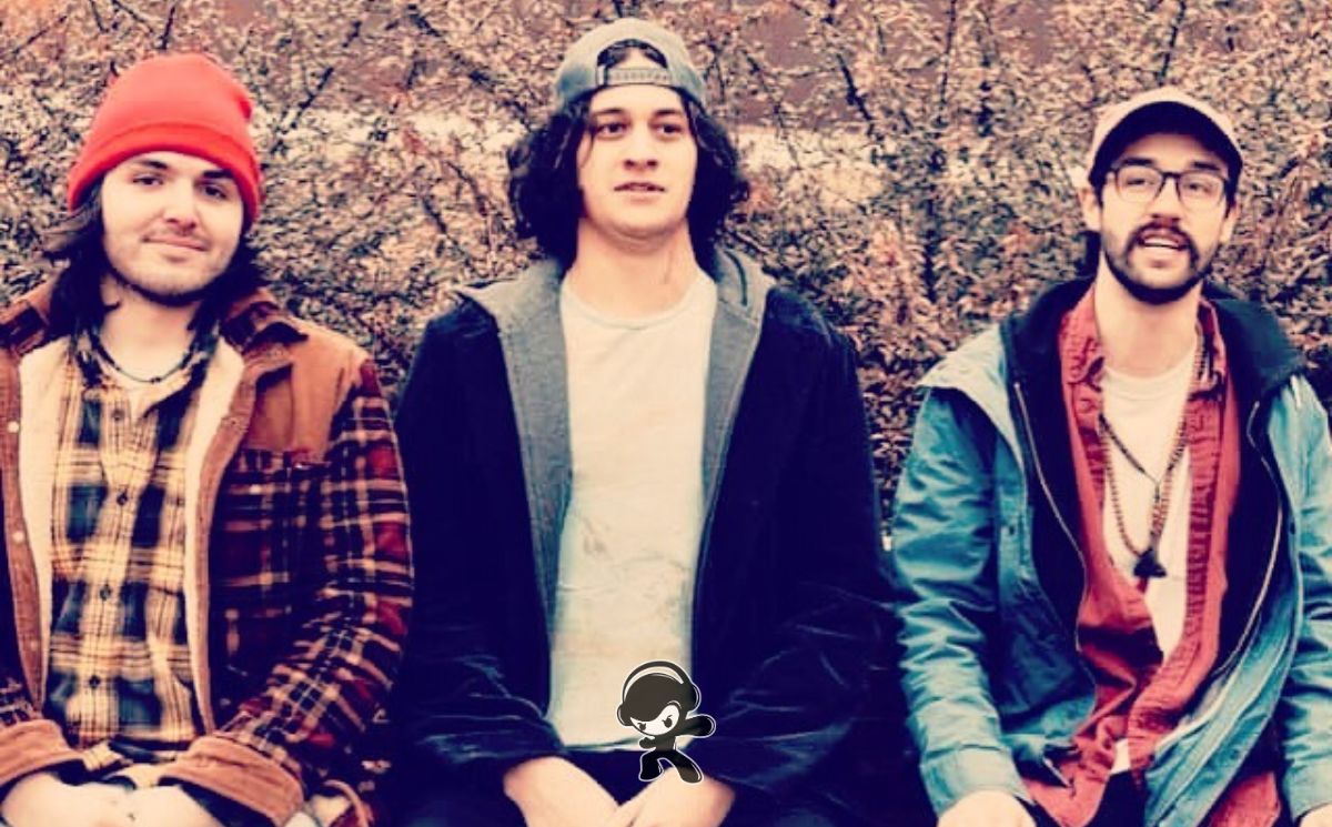 Hucksters - 'Vibrations' (Alternative Rock)