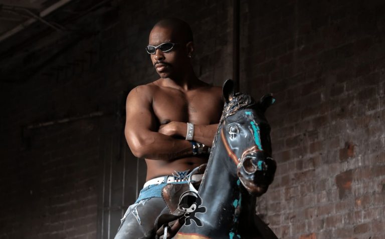 Izzy Spears - SUMMER OF LOVE (Alternative)