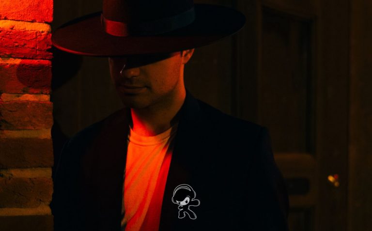 Loby - Blue (Synthpop)