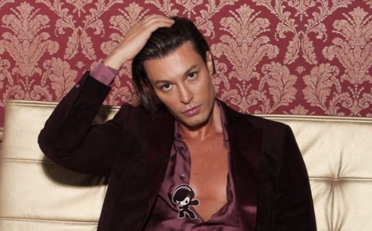 Lord Conrad - 'Deep Love' (Electro Pop)