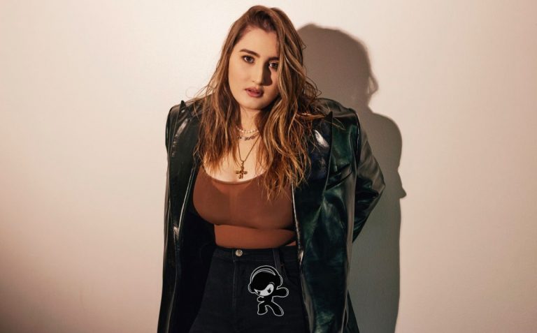 Rosa Linn - 'Universe' (Pop)