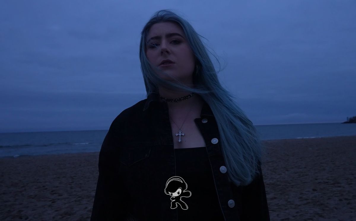 Sarah Brix - Ended Here (Alternative Pop)