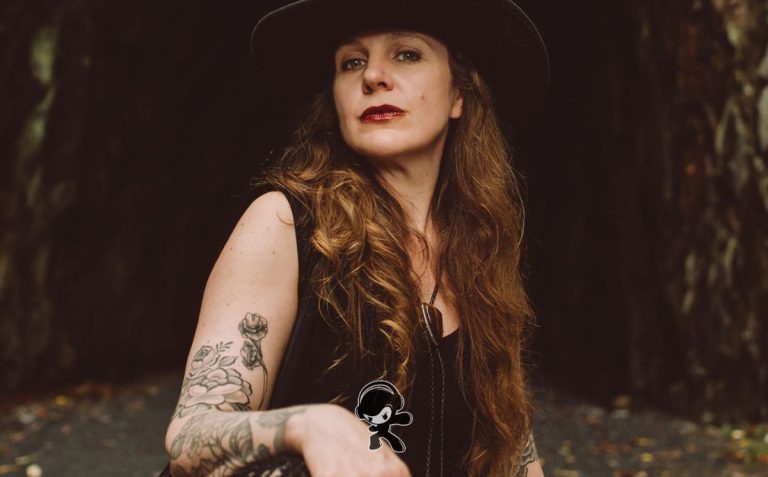 Sarah King - 'When It All Goes Down' (Alternative Rock)