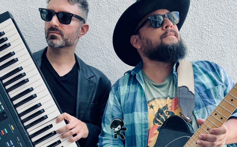 Say Hello To Heaven - Straight No Chaser (Alternative Rock)