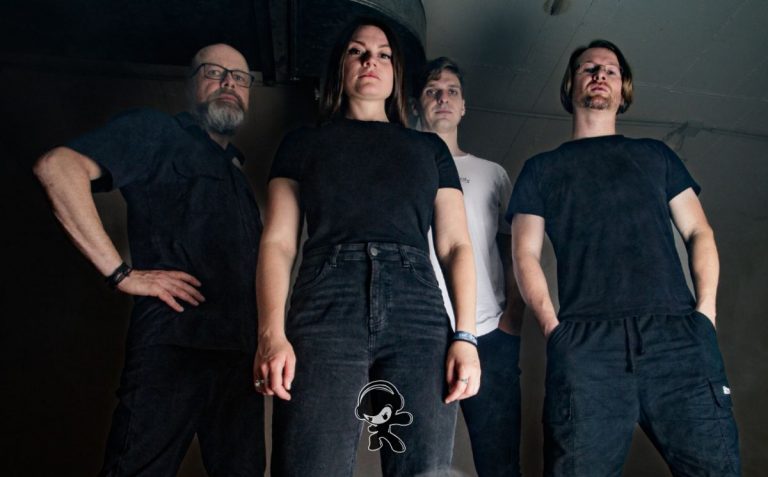 Shelter From The Sun - 'Mirage' (Stoner Rock)