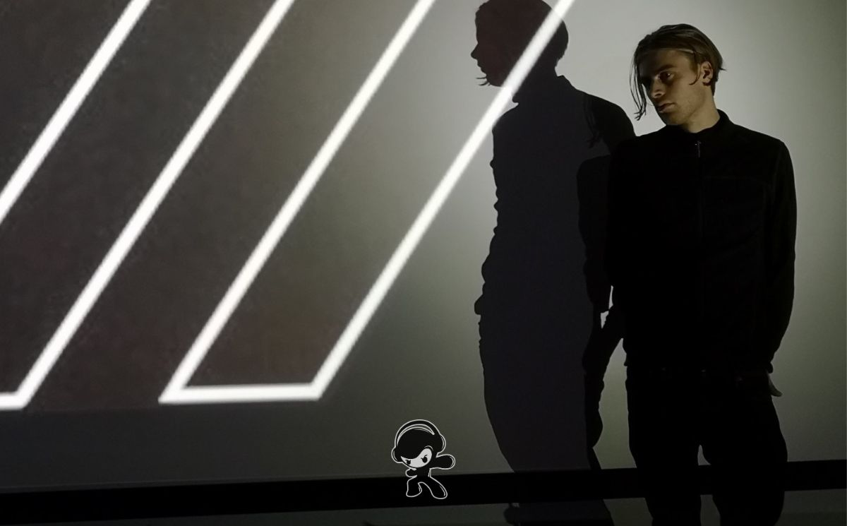 WHOMSOEVER - Being Gone (Synthpop)