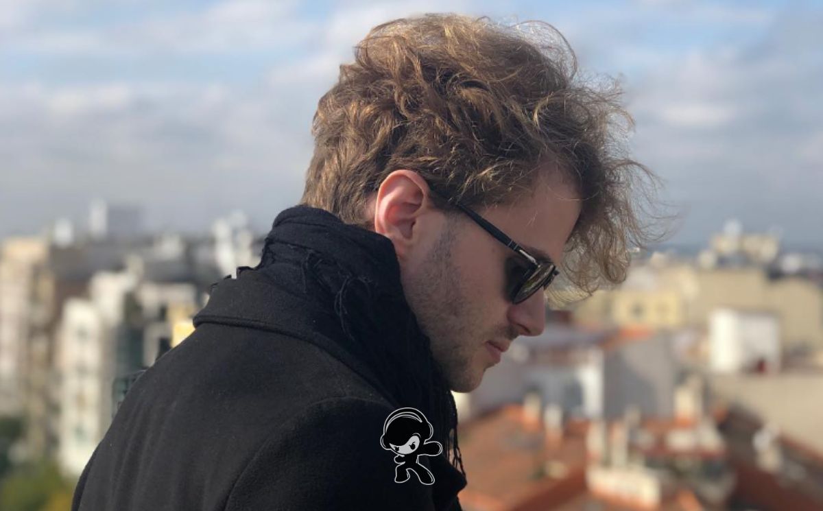 Albert Mikkelsen - 'A Flake' (Indie Rock)