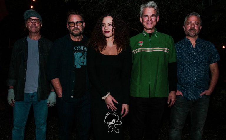 Don't Tell John - 'Grandad' y 'Jake' (Alternative Rock)