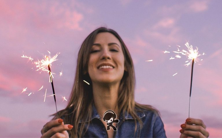 Mara Connor - 'American Dream' (Indie Pop)