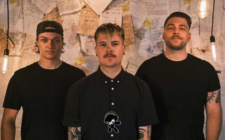 Must Be Wrong - 'Wide Awake' (Hardcore Punk)