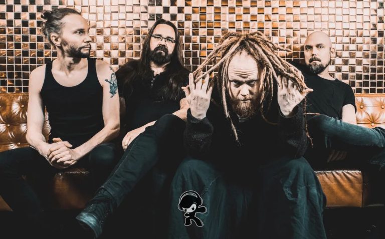 ROYALEN – 'Resenären' (Hard Rock)