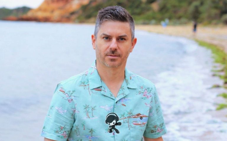 Simon Hudson - Magalenha (World Music)