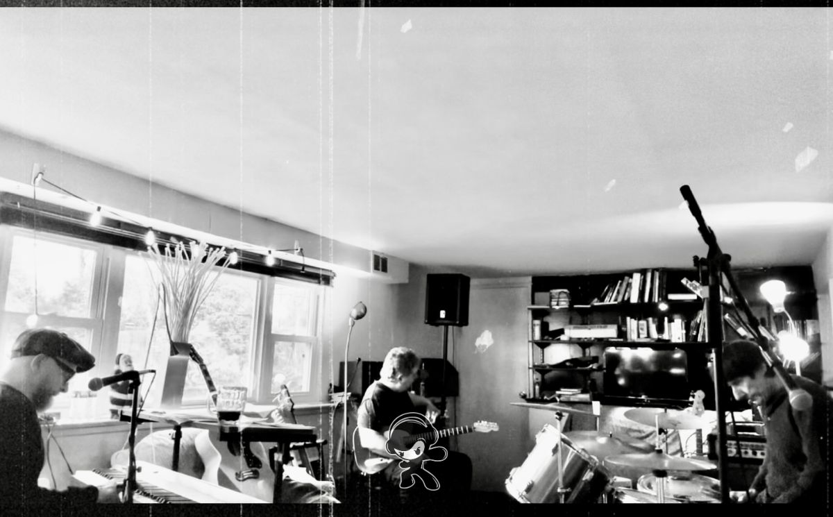 Sunbuzz - 'Rock & Roll Saved My Life' (Indie Rock)