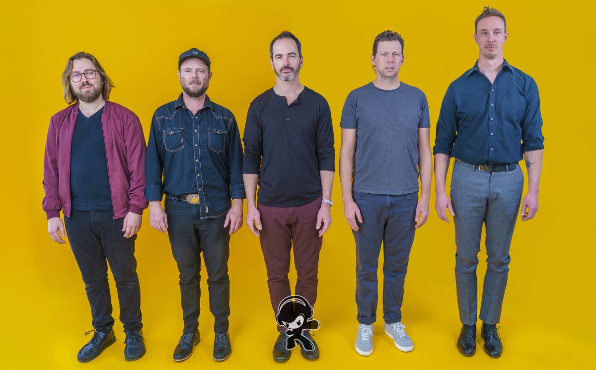 The Bottoms - 'Running In Mud' (Alternative Rock)