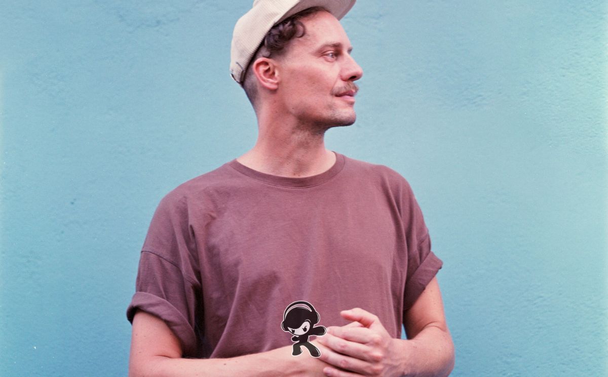 Vincent von Flieger - 'Alien (Live at Homecoming Festival)' (Indie Rock)