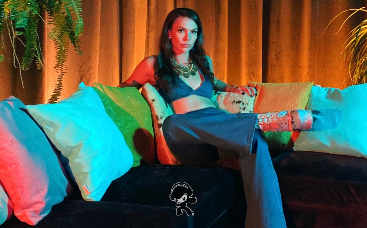 Estella Dawn - Detached (Alternative Rock)