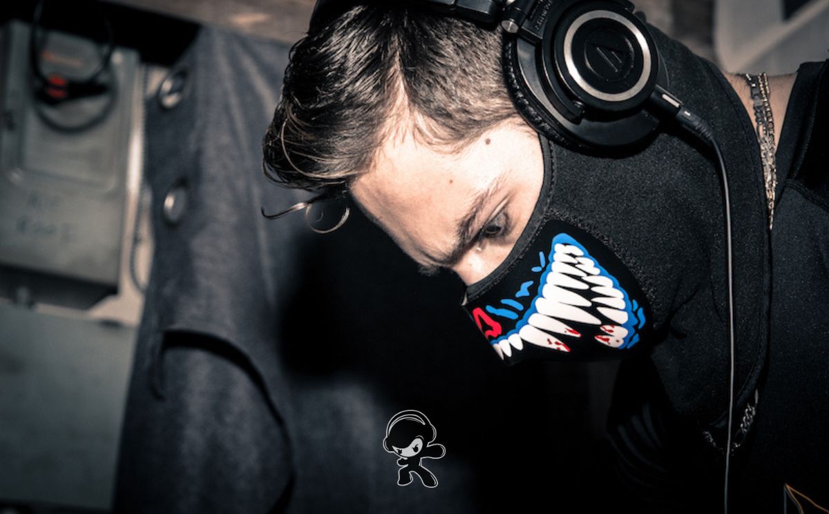 Felitche - The Symphony (Electro Pop)