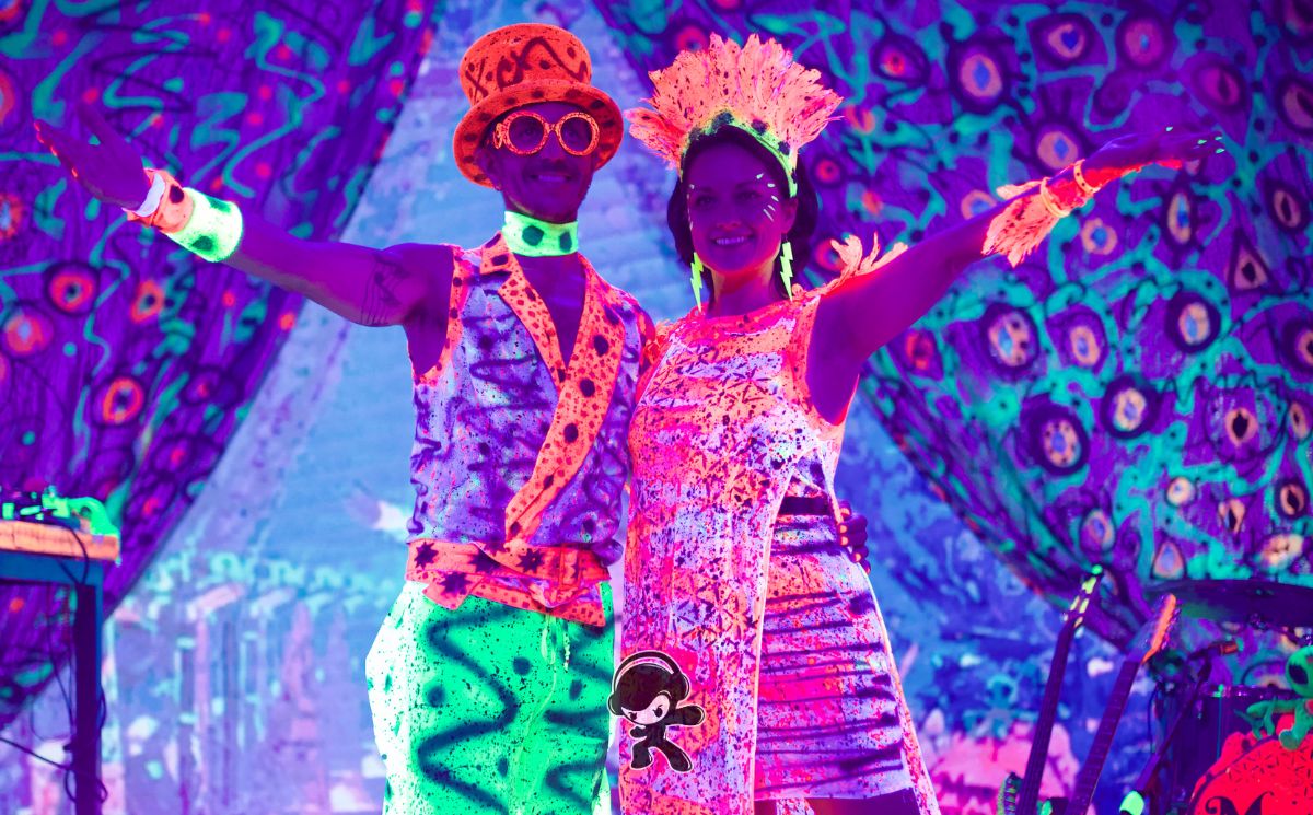 Martian Circus - Martian Holiday (Alternative Pop)