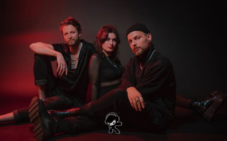 Mykket Morton - Home (Synthpop)