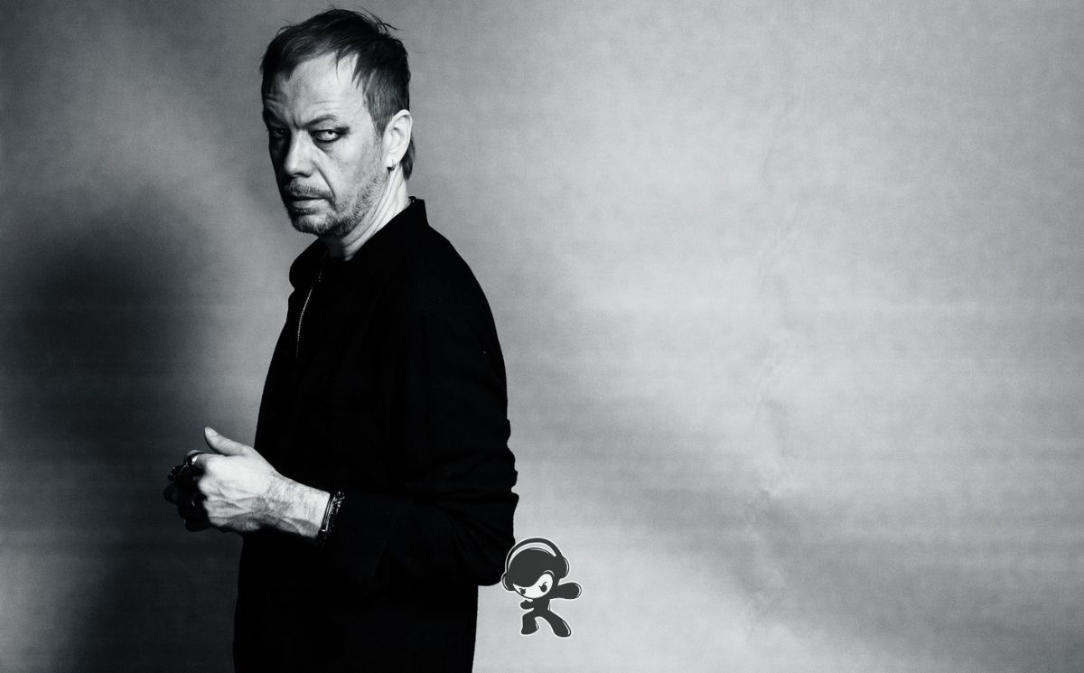 Naeon Teardrops - Breathe (Synthpop)