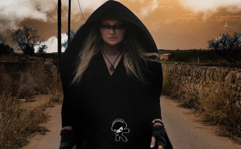 TIANA – Daydream (Synthpop)