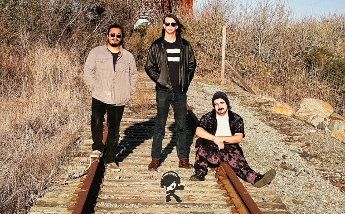 Venus Daze - 'Flesh' (Grunge)