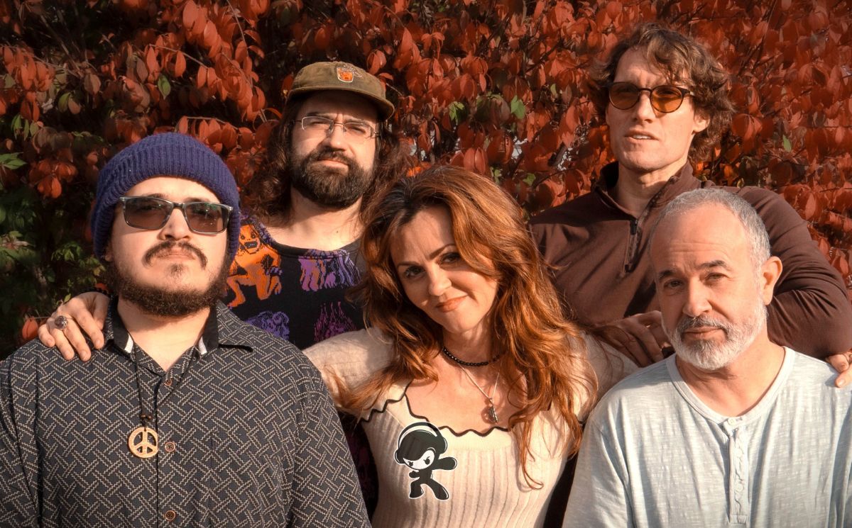 Belling The Tiger - Awareness of What is Missing (Alternative Rock)