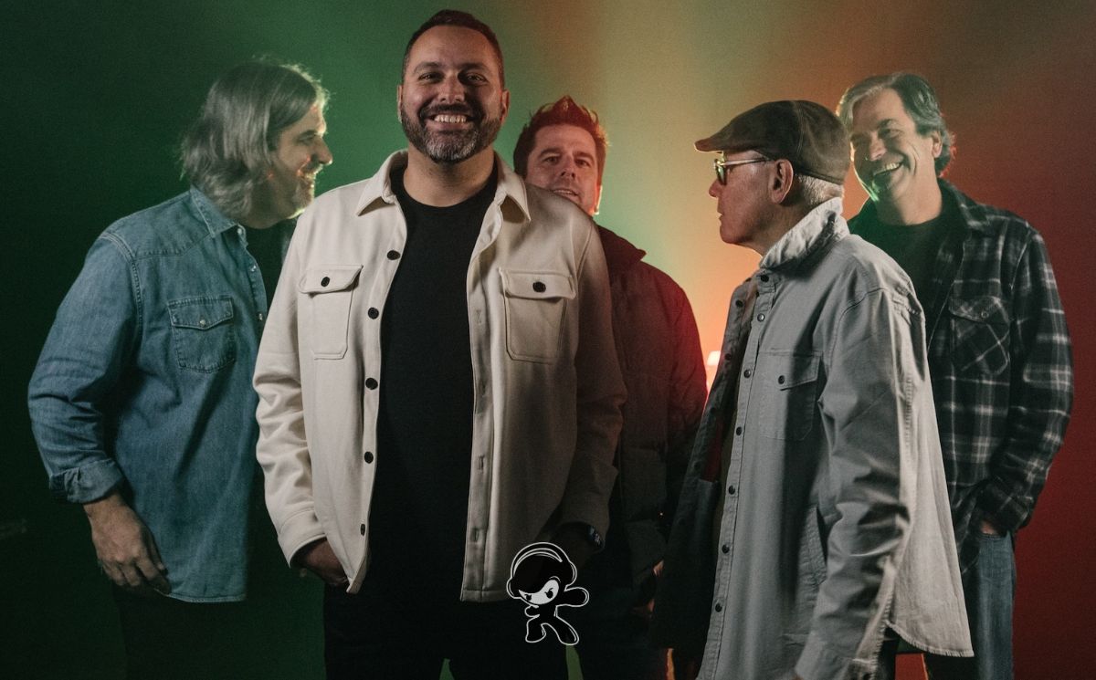 Carbon City Lights - Wake Up y Light (Indie Rock)