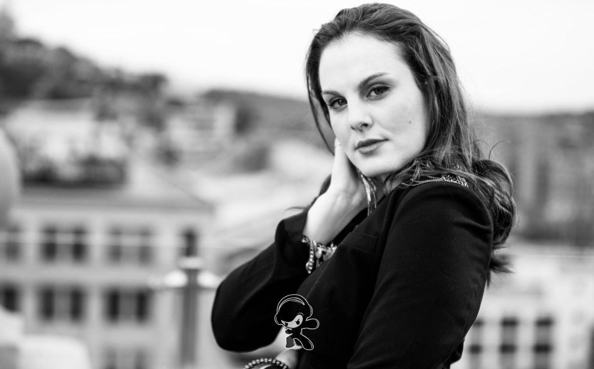 Kelsey Mira - Cold Winter Solstice (Alternative Rock)