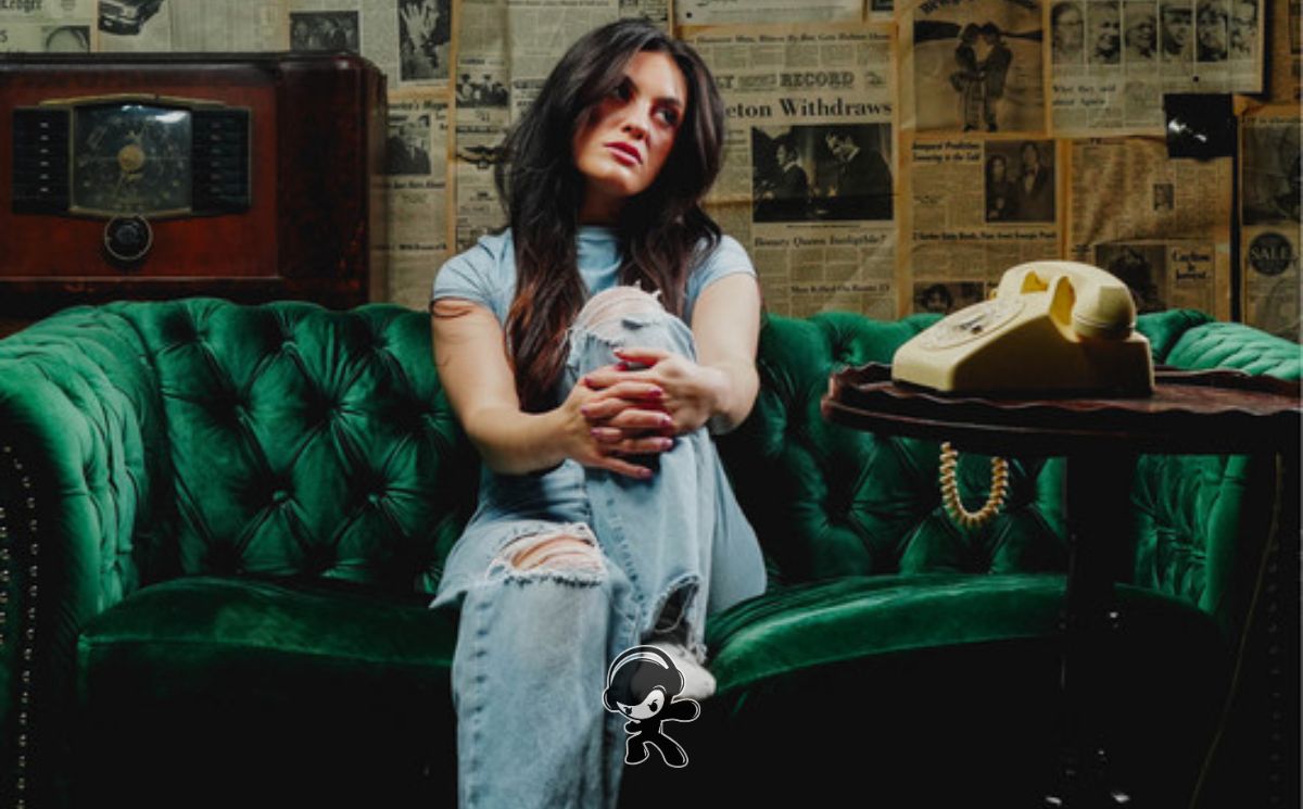 MIA CEFALO - Things You Grew Up With (Pop Rock)