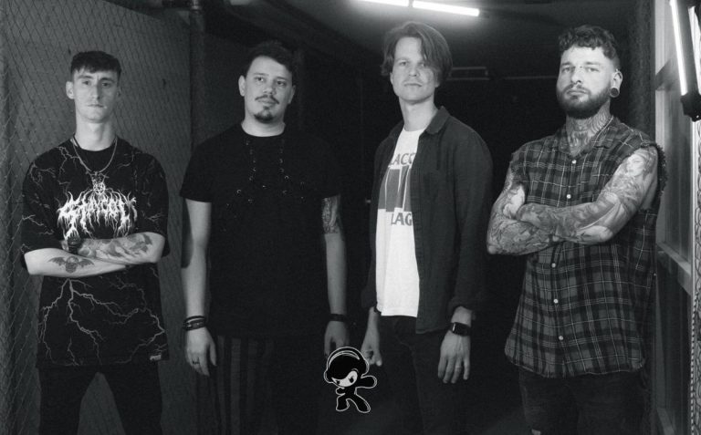 MaryChain - I Can't Help (Alternative Metal)