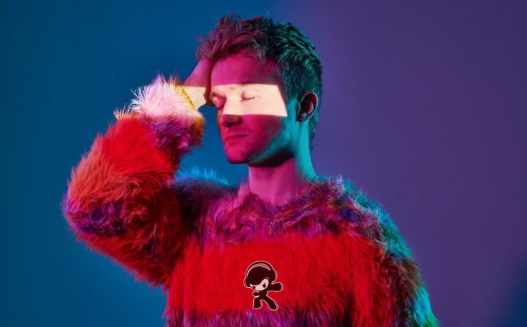 ROUBIX - Wake Up! (Electro Pop)