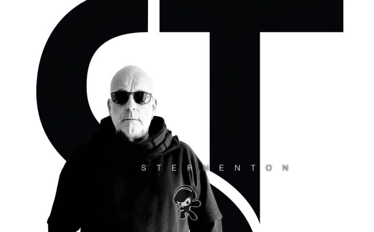 STERNENTON - SOLARIS (Downtempo)