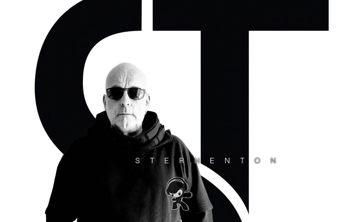 STERNENTON - SOLARIS (Downtempo)
