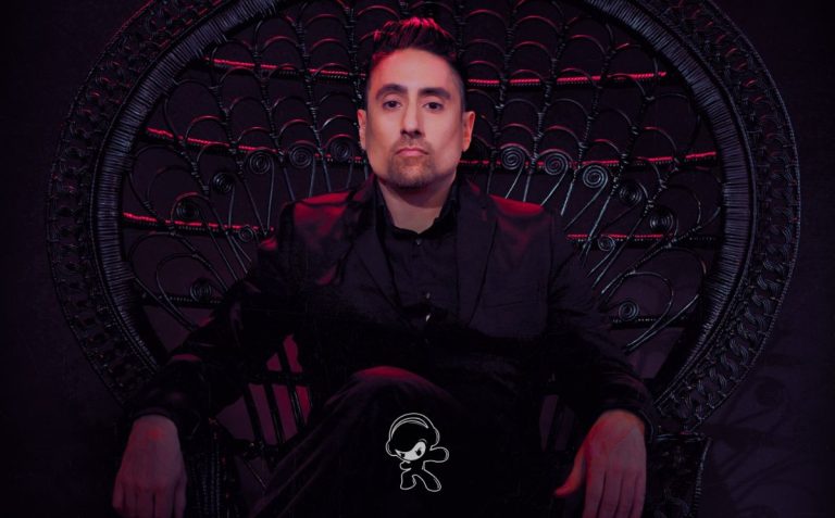 STRAIGHT RAZOR - Misery (Synthpop)