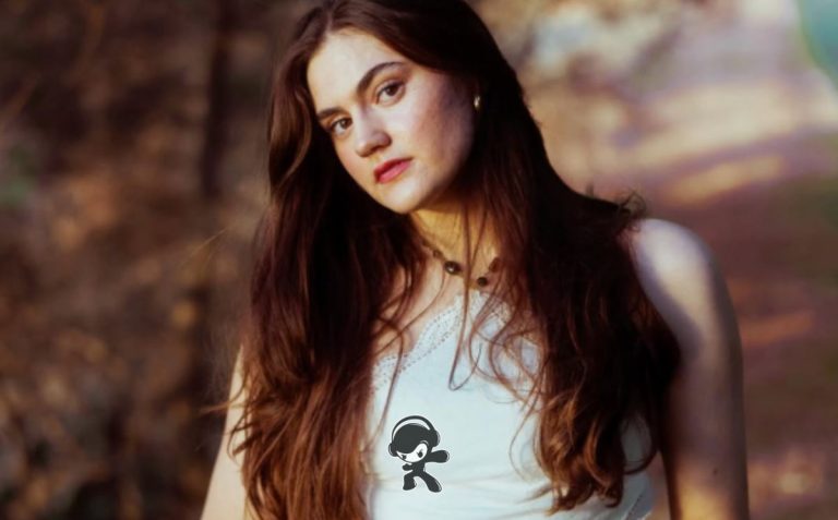 AMIRA - satisfy (Contemporary R&B)