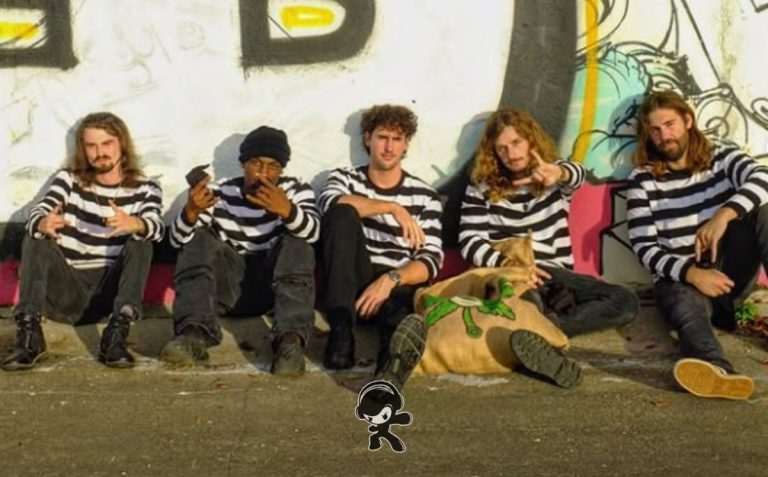 BLUE WIDOW – Vietnam (Rap Metal)