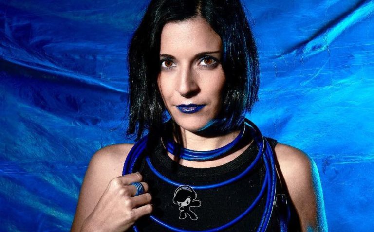 Beta Libre - Decadence (Trip-Hop)