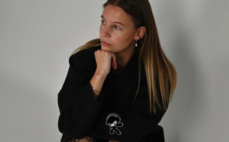 Demi Wey - Out of Sight, Out of Mind (Alternative Pop)