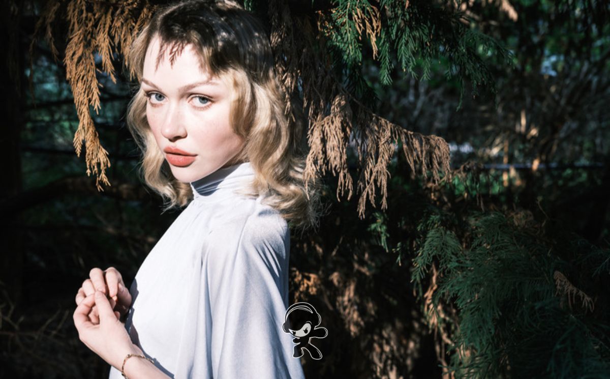 Mollie Elizabeth – Vegas Venetian (Alternative Pop)